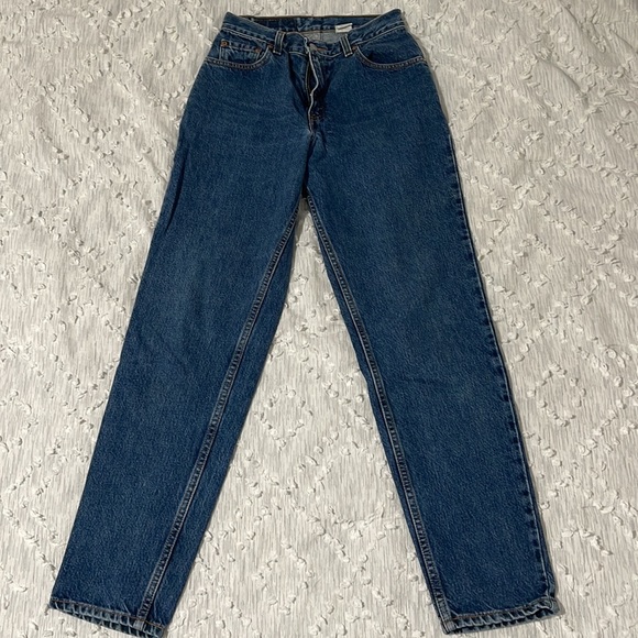 Vintage Levi’s 550 Jeans - Picture 3 of 4
